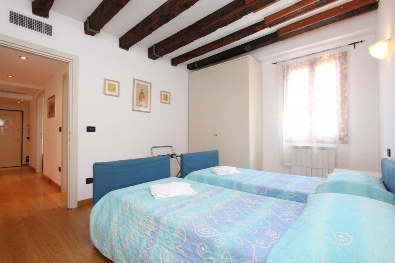 Residence Dei Mori Venice Exterior photo