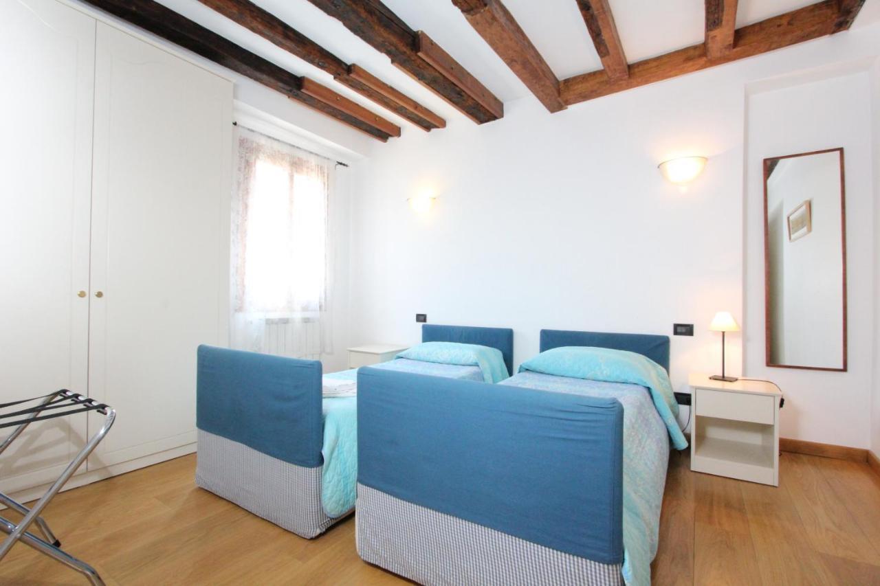 Residence Dei Mori Venice Exterior photo